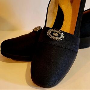 NATURALIZER N5 CONFORT ELEGANT SHOES WITH GOLD CLIP Size 9M